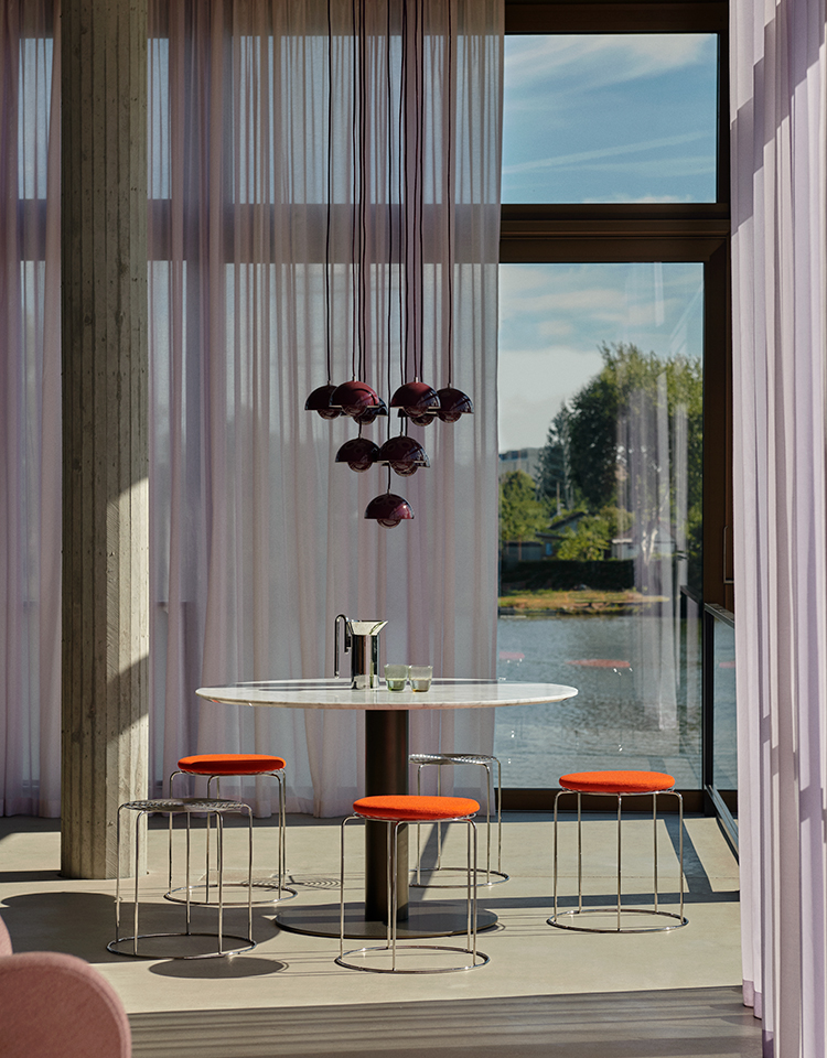 The Flowerpot lamp by &Tradition